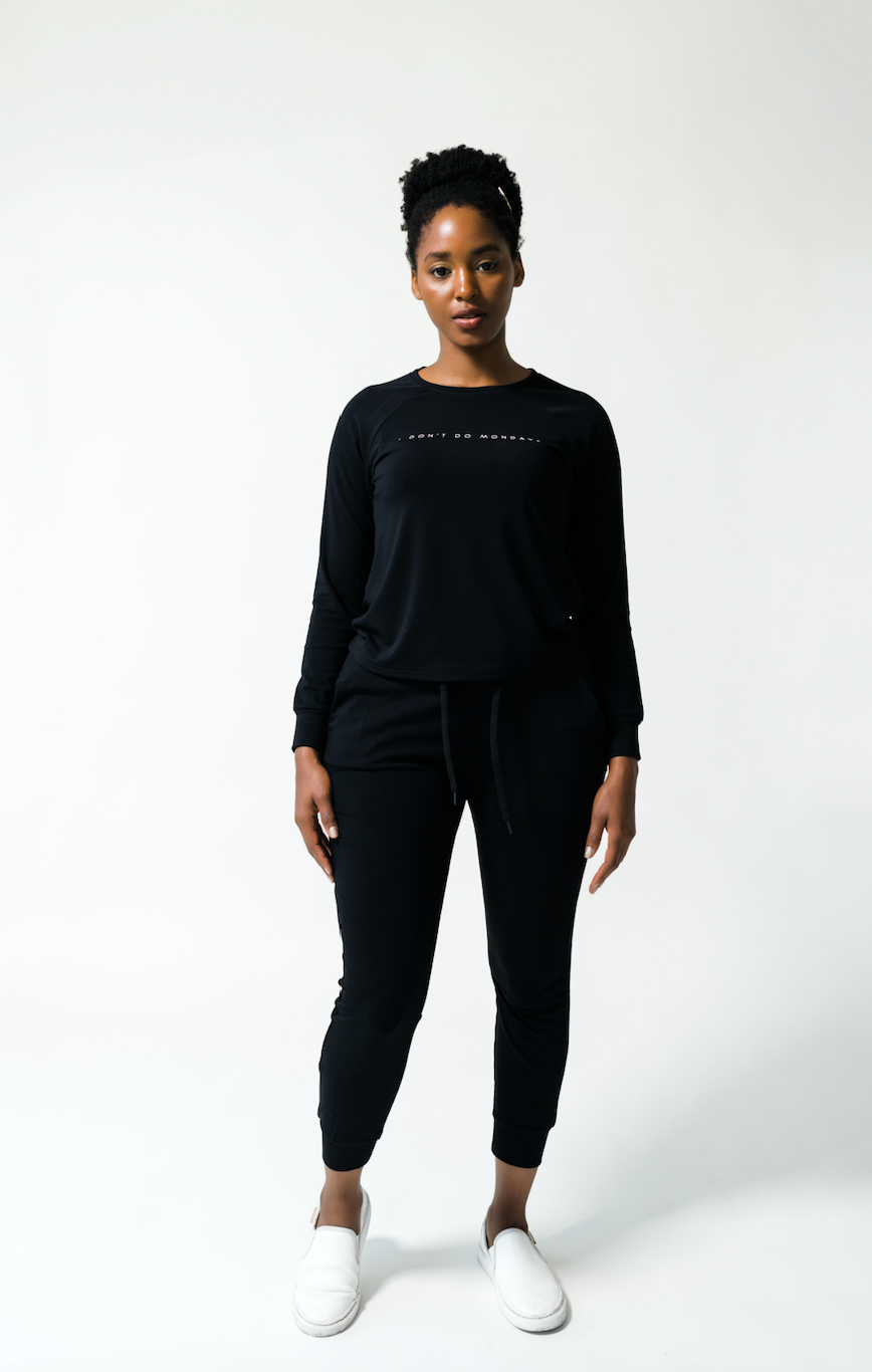 Women's The Ease Pullover - Black